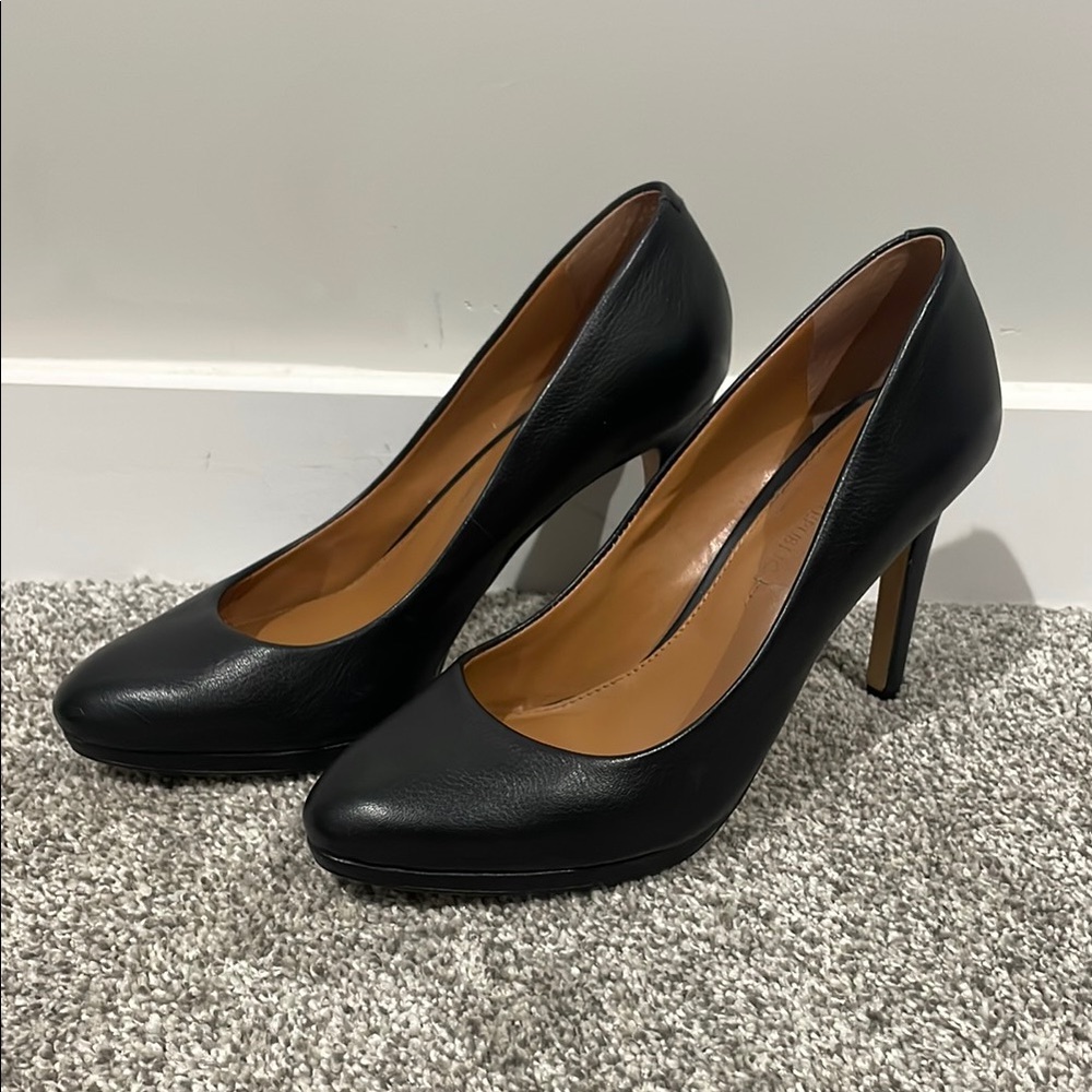 Banana Republic Kelsey Black Leather Women's Pumps